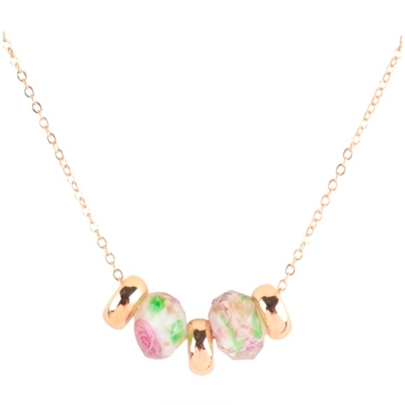 ✌🏼 #58 Floral Crystal Beaded Minimalist Spring Time Necklace - Picture 12 of 14